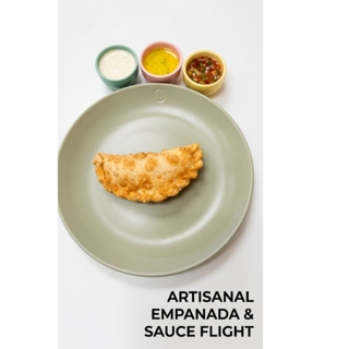 Empanadas Por (6) Colombianas /Carne o Pollo