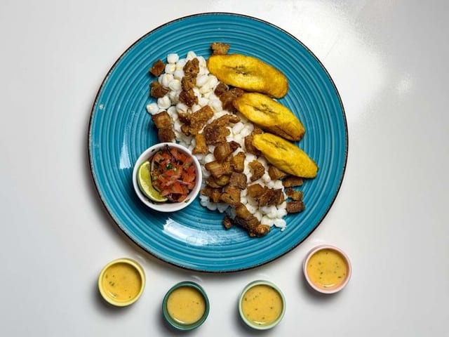 Mote con Chicharrón