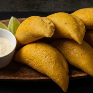 Empanadas Por ( 6) Colombianas /carne O Pollo